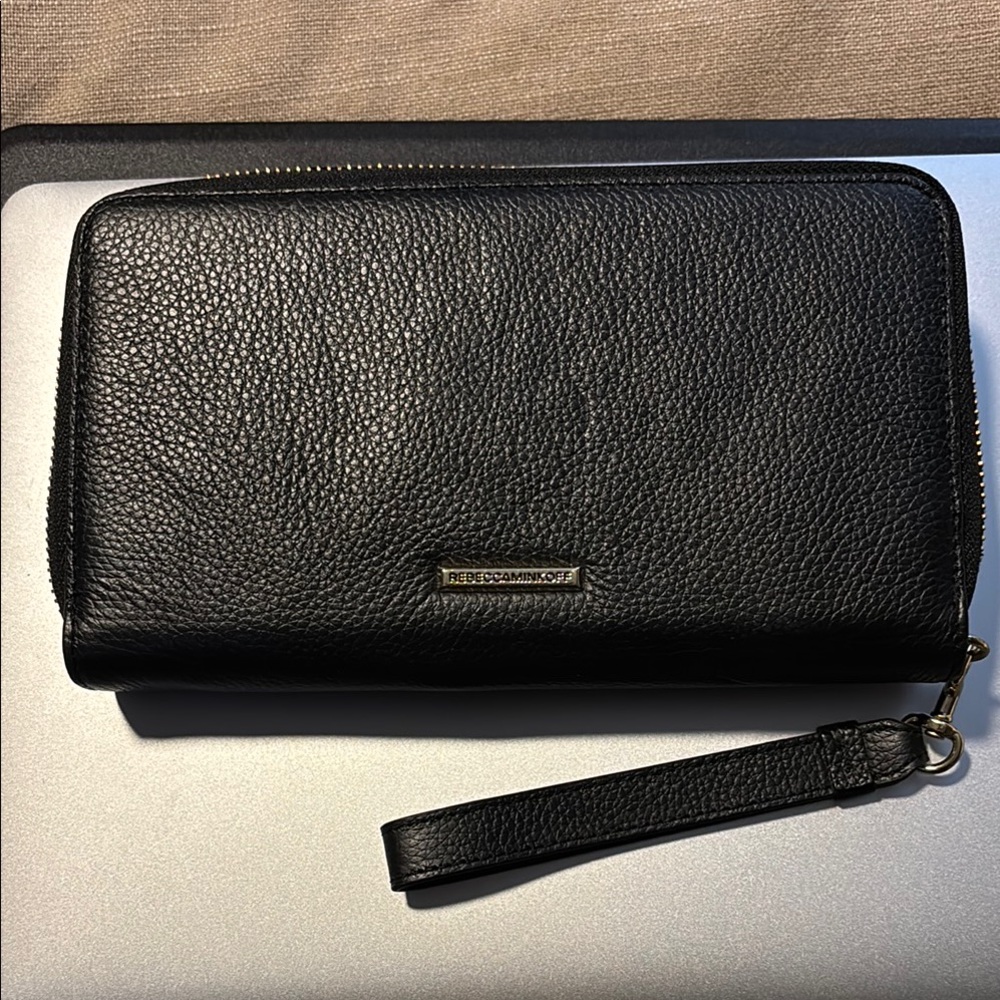 SALE!!!Rebecca Minkoff Black charger Wallet